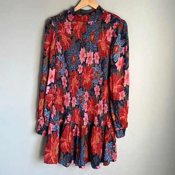 NEW FARM RIO GARDEN NAVY MINI SMOCKED DRESS - Picture 2 of 12